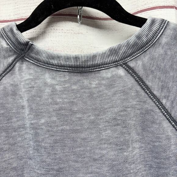 Disney Pixar Finding Nemo Dory Shark Crewneck Sweatshirt size M Vintage Wash - Picture 8 of 10